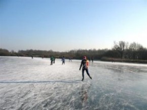 schaatsen, sarsven en de bannen, nederweert