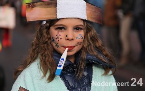 Carnavals kinderoptocht Basisscholen 2013 1011