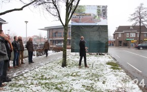 Onthulling Bord Centrumplan Nederweert Hubert Mackus 1277