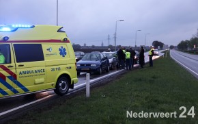 Kop-staartbotsing Ringbaan Oost Weert bij de stoplichten