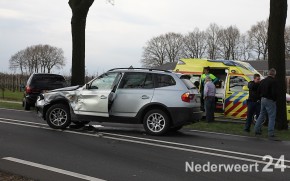 Ongeval twee personenauto's op de Roermondseweg thv Uilenspiegelweg