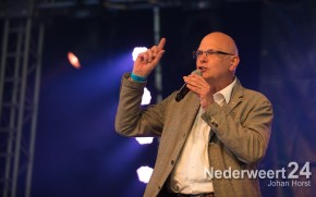 Burgemeester Evers opent Moulin Blues 2013 2399