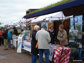 Streekmarkt bij buitencentrum de Pelen in Ospel-001