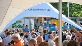 Alpe d’Huzes actie Festeynder Plein