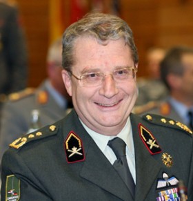luitenant-generaal Van Loon