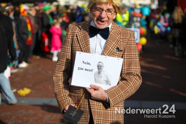 Optocht Nederweert 2014 Pinmaekers
