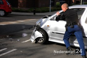 Ongeval Kapelaniestraat Nederweert twee auto's botsen opelkaar