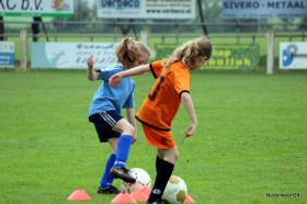 Voetbal clinic bij Eindse Boys