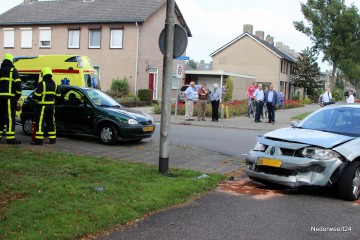 Aanrijding kruising Lindenstraat Populierenstraat-001