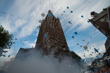 Ballonnen tijdens opening Kerkstraat 5 Nederweert24