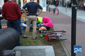 Ongeval fietser met auto op de kruising Wilhelminasingel Langstraat in Weert