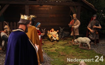 Kerststal-St-Lambertuskerk-Nederweert-457