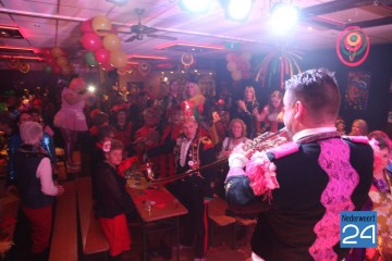 Vrölliezitting in d’Indj