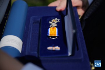 Uitreiking van zes Koninklijke onderscheidingen Nederweert