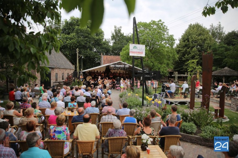 Midzomerconert Pro Musica en zanggroep Young Forever  4749