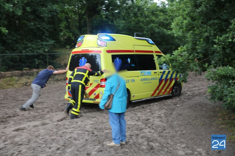 brandweer ambulance Boshoverheide 5398