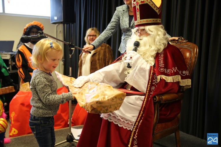 Sinterklaas bij Buurtvereniging Budschop 17