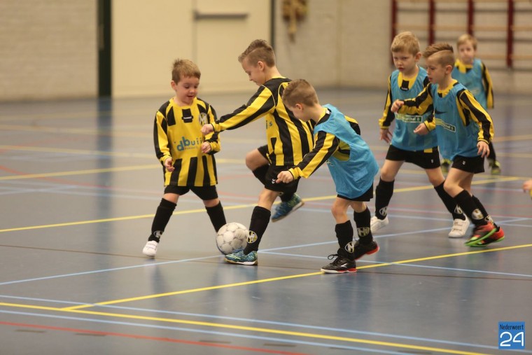 Kerstzaalvoetbaltoernooi Nederweert 4