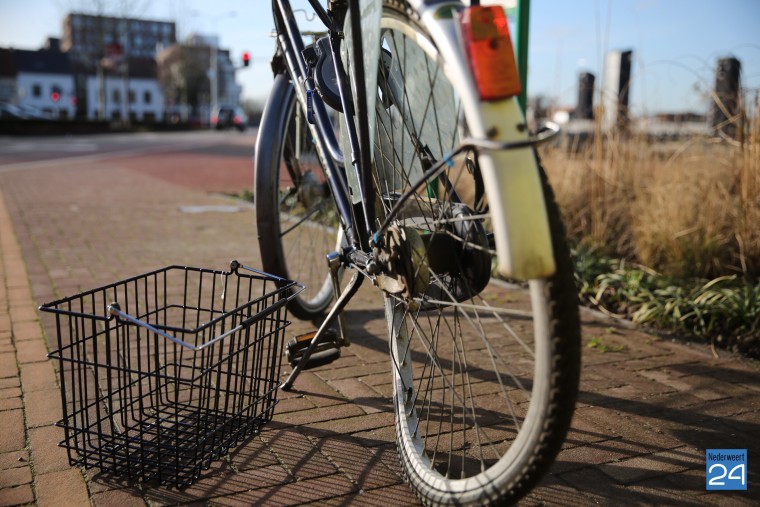 Aanrijding motor-fietsster Kasteelsingel Weert