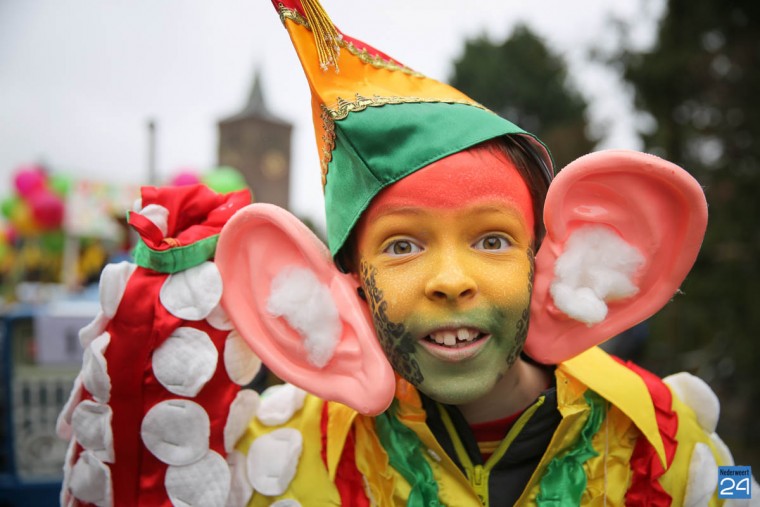 Carnavalsoptocht Leveroy 2016-44