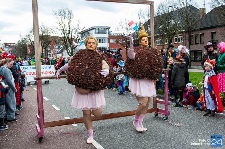 Carnavalsoptocht Weert Rogstaekers 2016-1