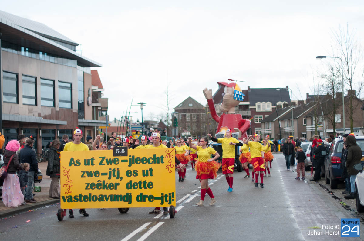 Groeëte optocht in Nederweert - Nederweert24 (Blog)