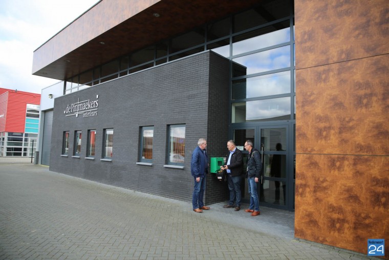 AED op Pannenweg Nederweert-1