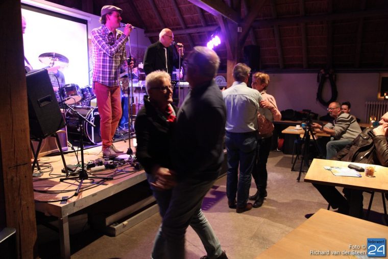 21Boeket Blues Band 10