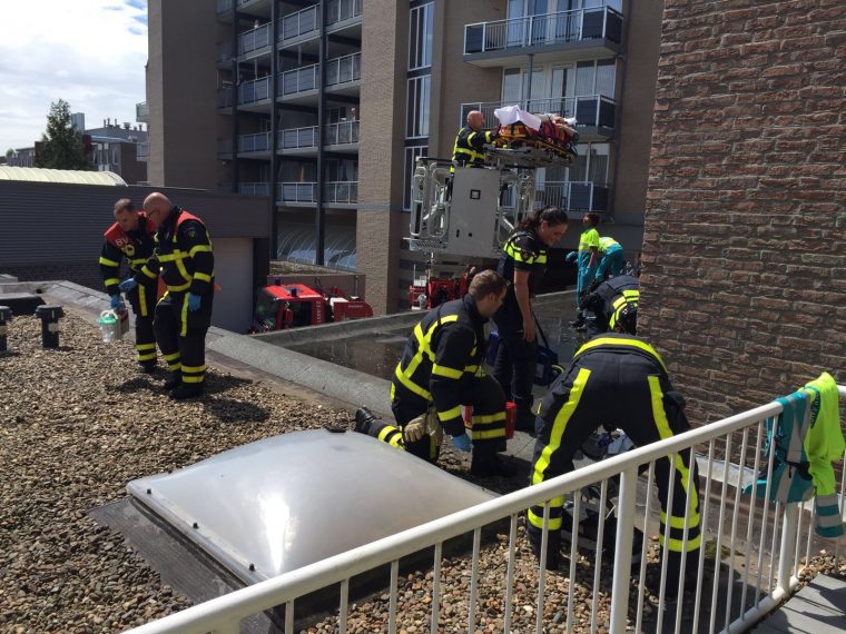 Man valt van drie hoog Driesveldlaan Weert
