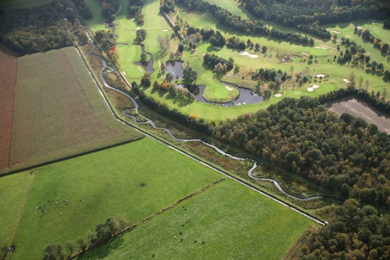 Tungelroyse beek langs Crossmoor