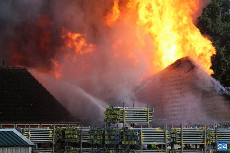 2016_07_16 Grote brand Steutenweg Nederweert-Eind-9