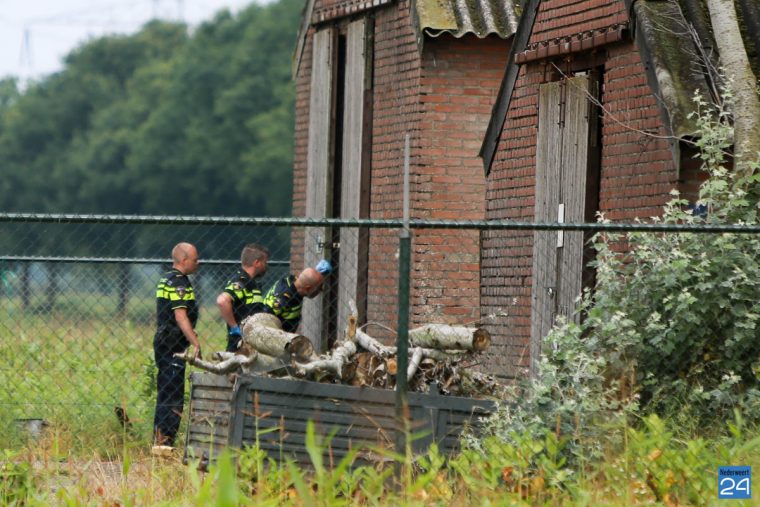 Politieinval Broenenhoup Ospel-1