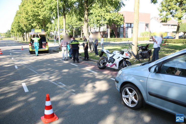 ongeval-wiekendreef-weert-motor-auto-5