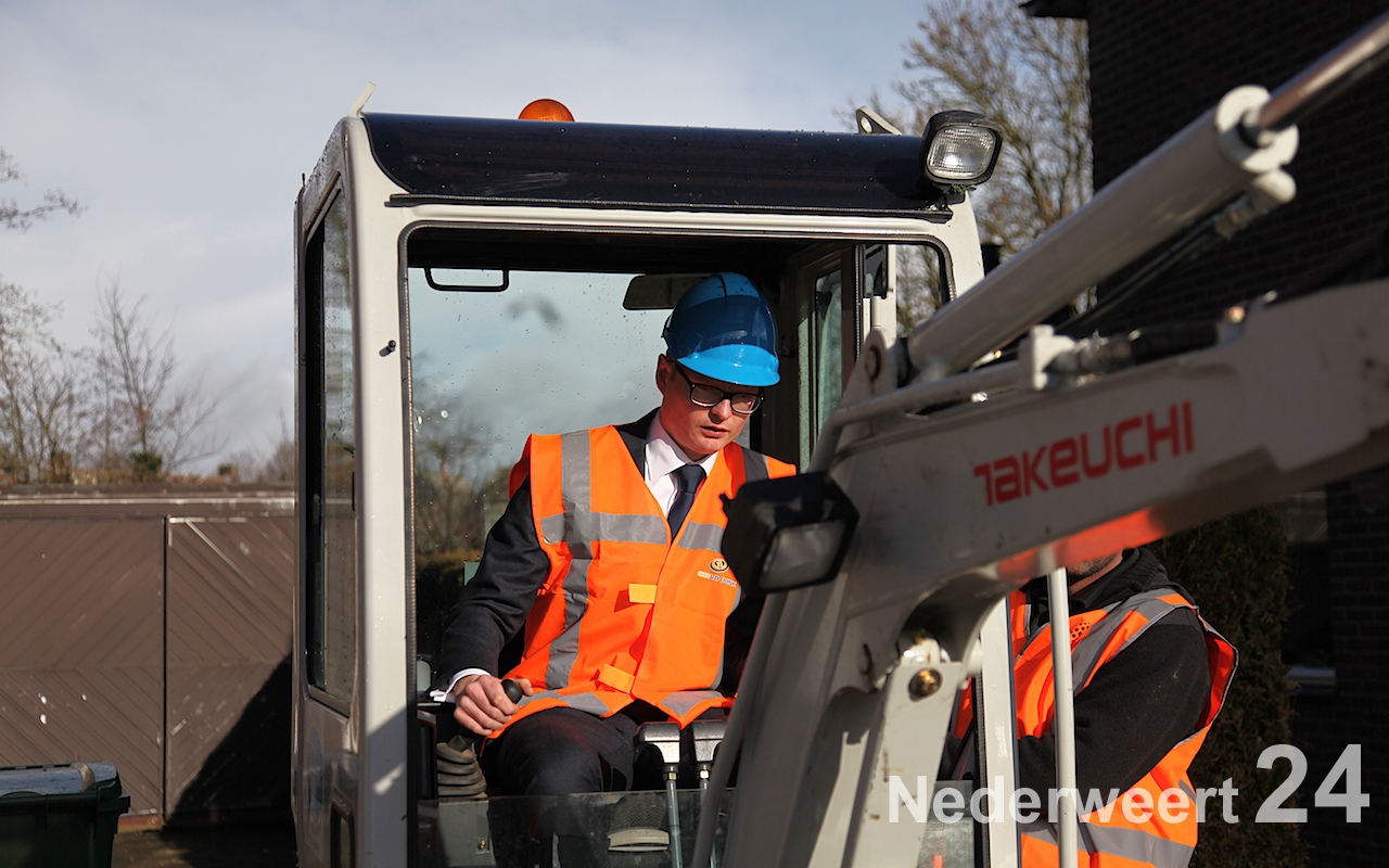 Start aanleg glasvezel in Nederweert 898