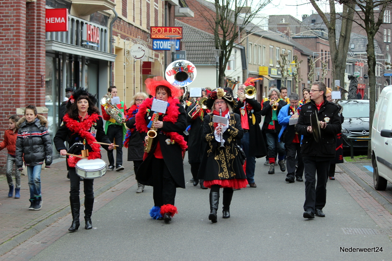 Eerste openlucht Kepelle festival Ni-jwieërt