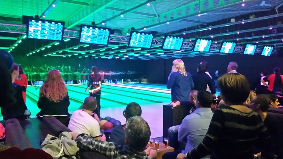 Harmonie gooit eerste ballen bij Pins & Pints Bowling Nederweert24