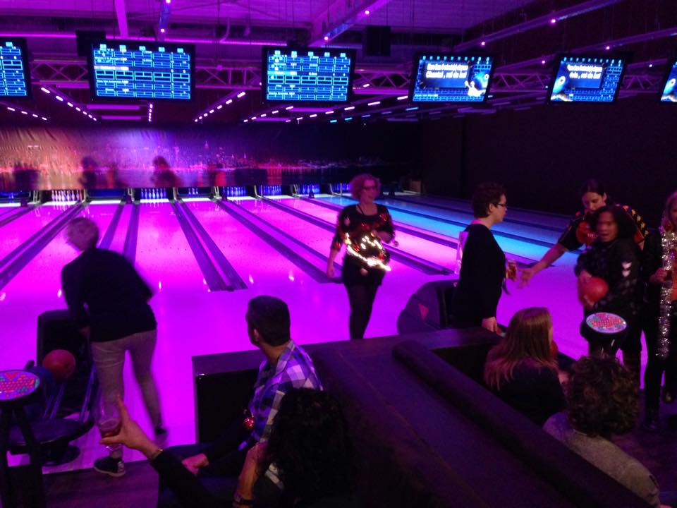 Harmonie gooit eerste ballen bij Pins & Pints Bowling Nederweert24