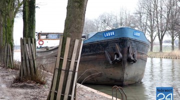 Beschonken schipper vaart tegen sluisdeuren Nederweert