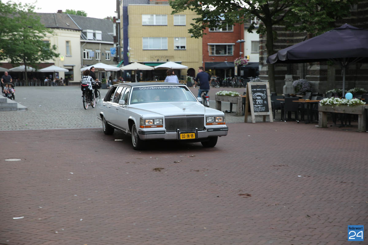 Jennifer gaat werken bij heropende Brownies & downieS Weert Nederweert24