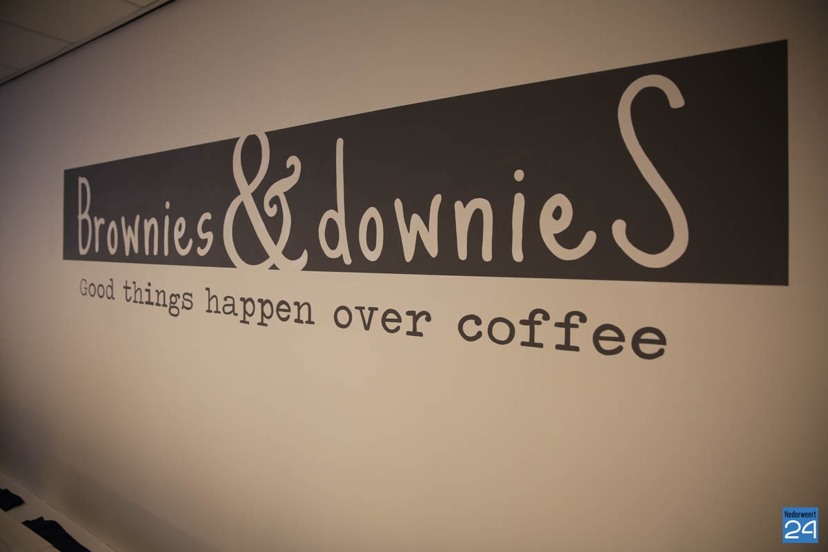 Jennifer gaat werken bij heropende Brownies & downieS Weert Nederweert24