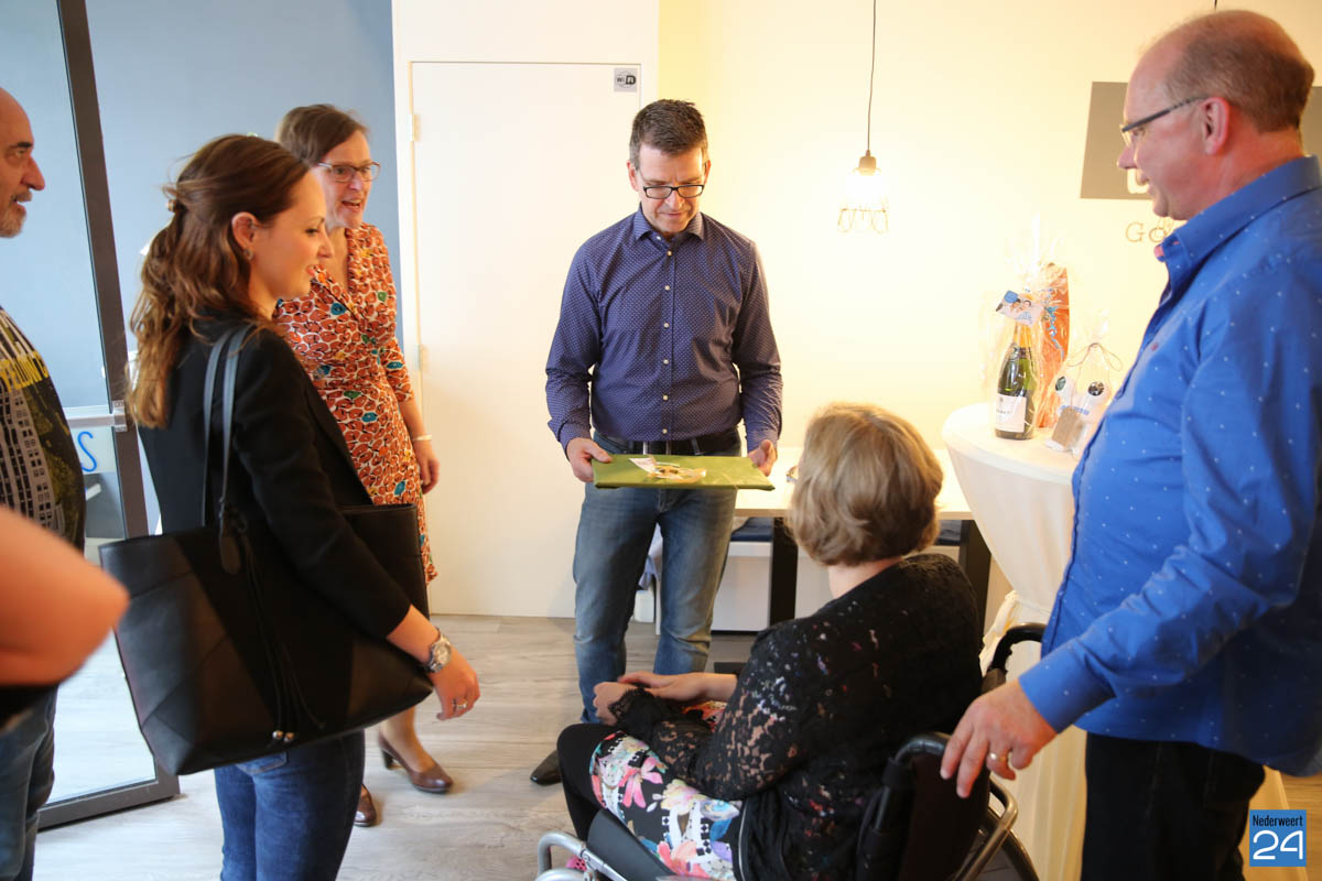 Jennifer gaat werken bij heropende Brownies & downieS Weert Nederweert24