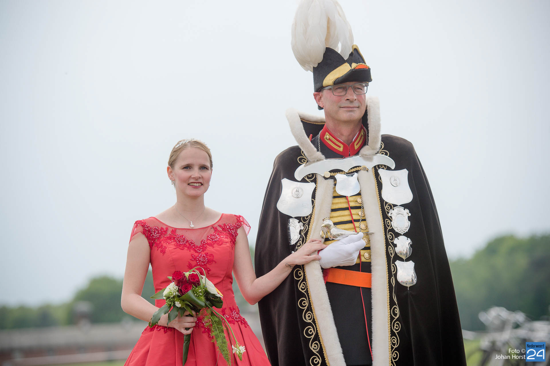 Optocht 338e bondsschuttersfeest in Neeritter (Foto’s)
