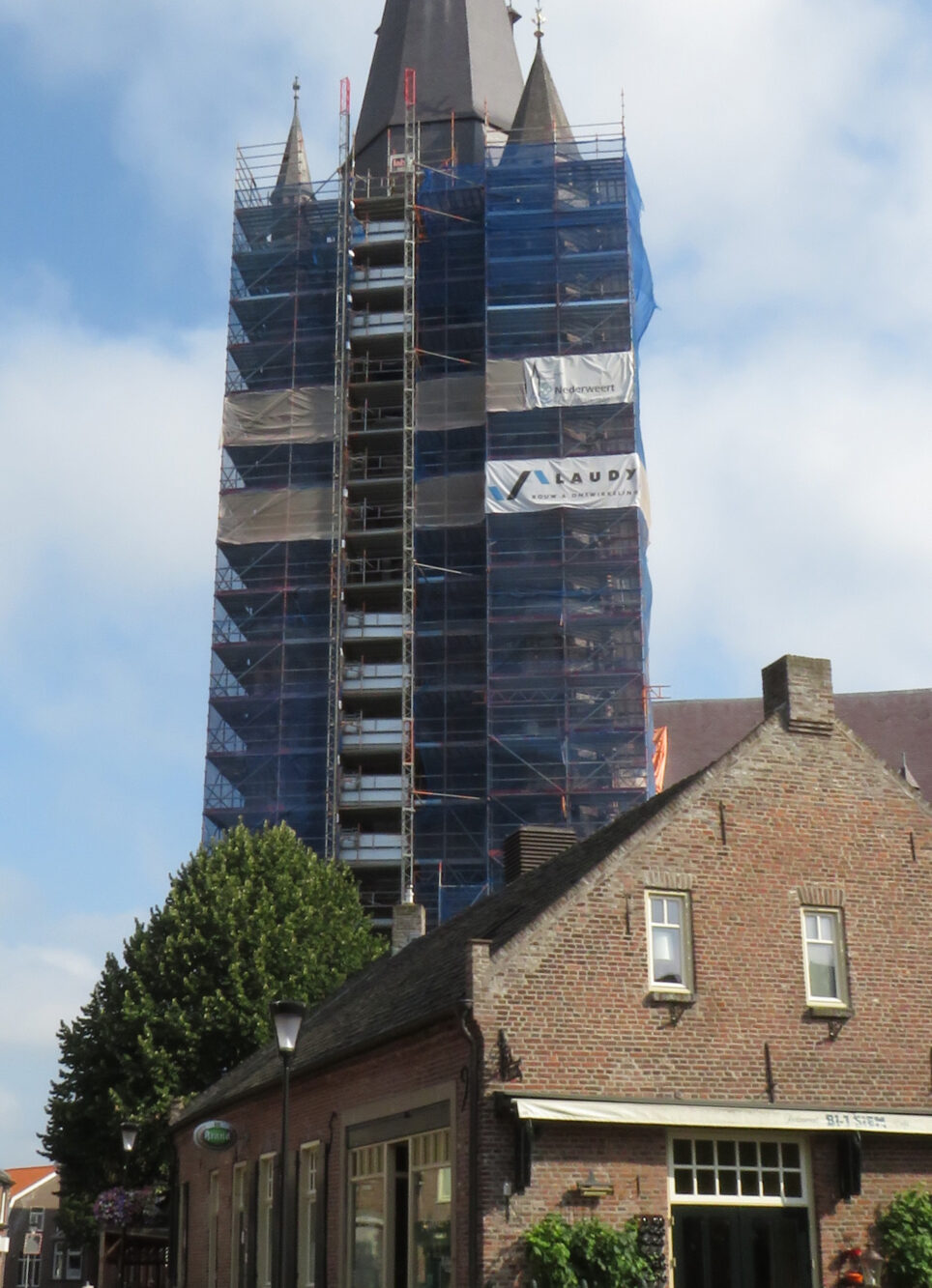 toren-in-de-steigers-nieuw