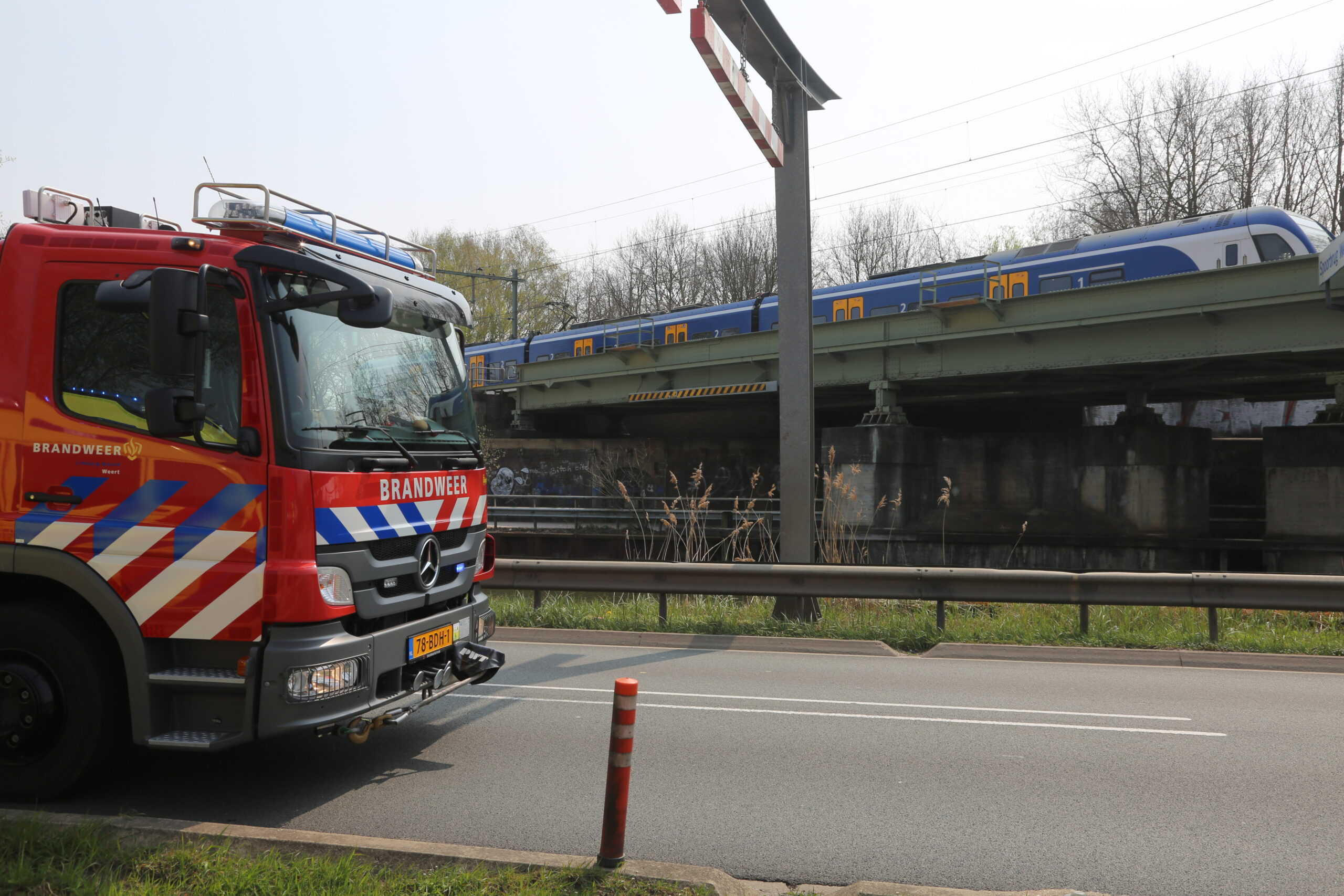 Ongeval op spoorbrug Kempenweg Weert.
