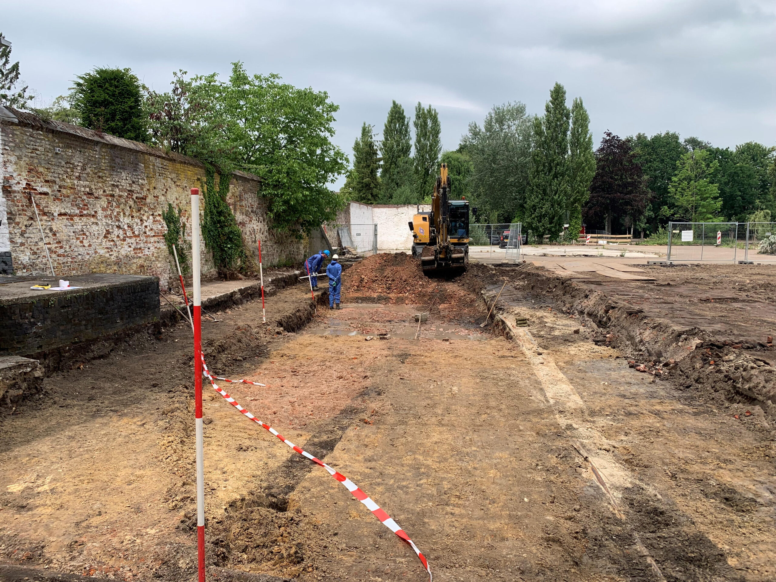 Archeologie voorhof kasteel de Nijenborgh van start