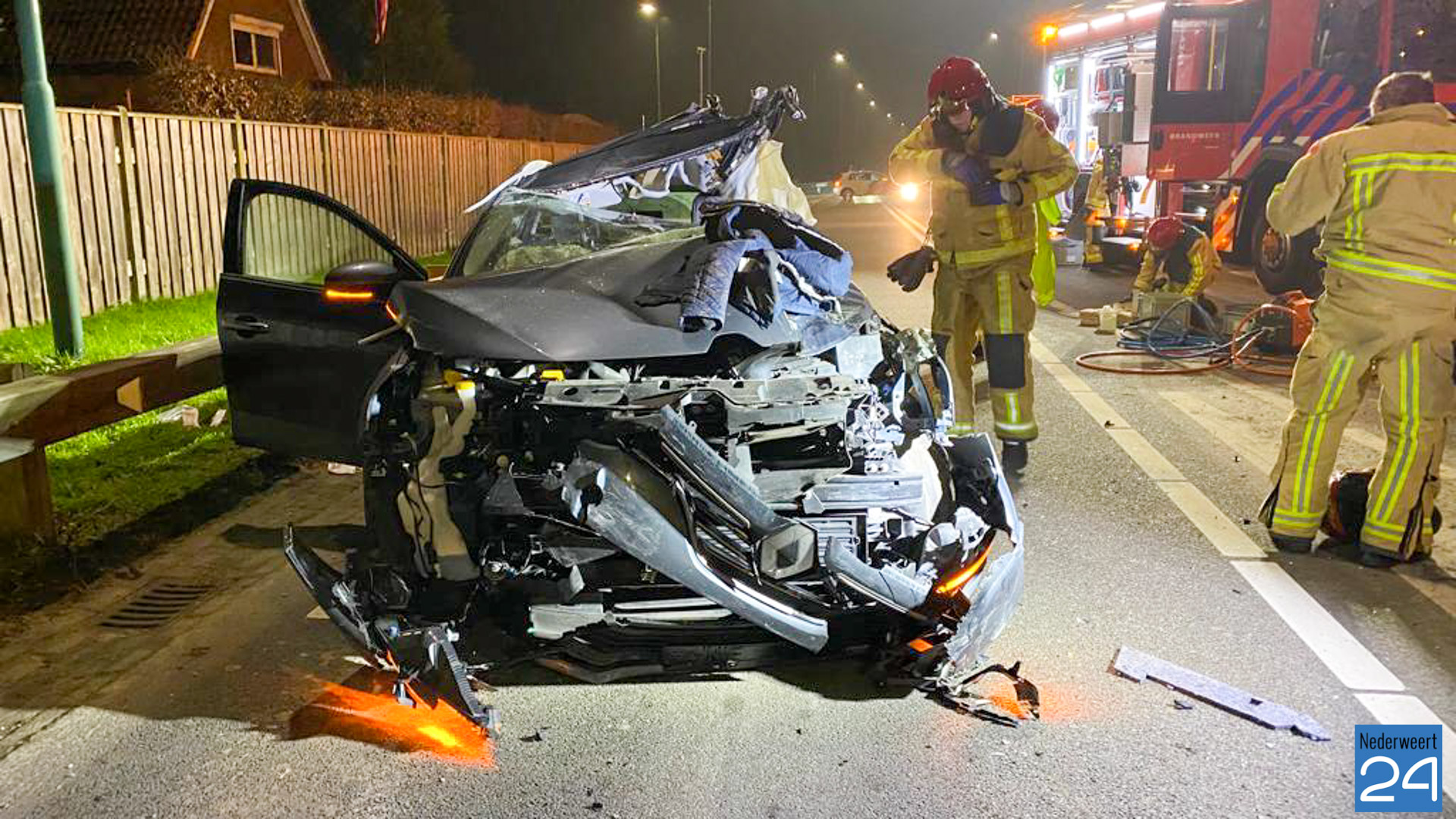 Flinke ravage bij verkeersongeval N266 tussen Nederweert en Someren -  Nederweert24