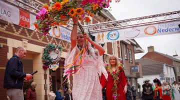 De dag van de Klant - Prijzenfestival en catwalkshows op straat in Nederweert!