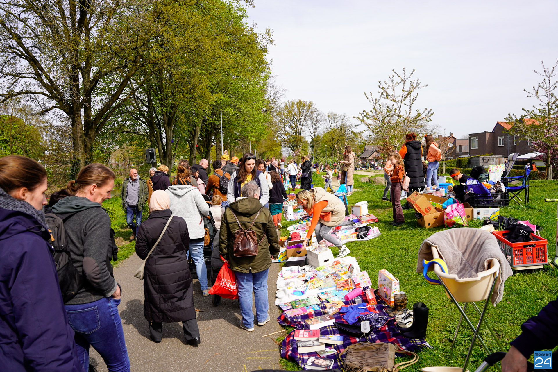 Oranjemarkt 2018 op Budschop