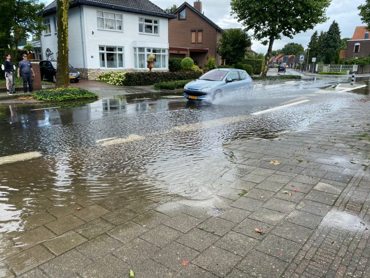 Code geel in Limburg, onweer en mogelijk veel regen in korte tijd