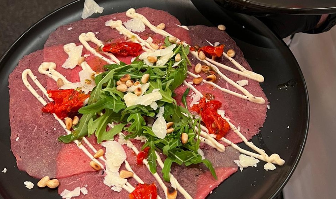 Genieten van ‘Onbeperkt Carpaccio’ bij Vrienden van de Peel